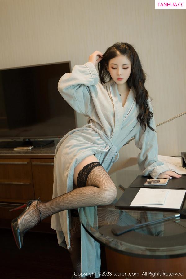   [XiuRen]高清写真图 2023.07.20 No.7107 柒喜小baby 情趣服饰第10张图片